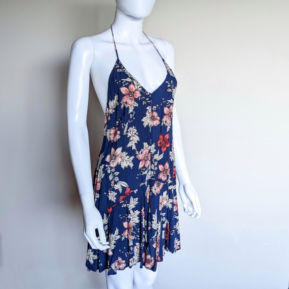 Strappy Floral Low Back Dress - Picture 2 of 6